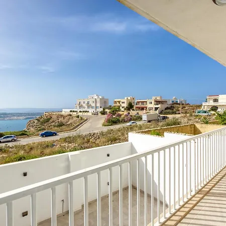 A Large, Fully Equipped 2Br Home In Mellieha By 360 Estates Exterior photo
