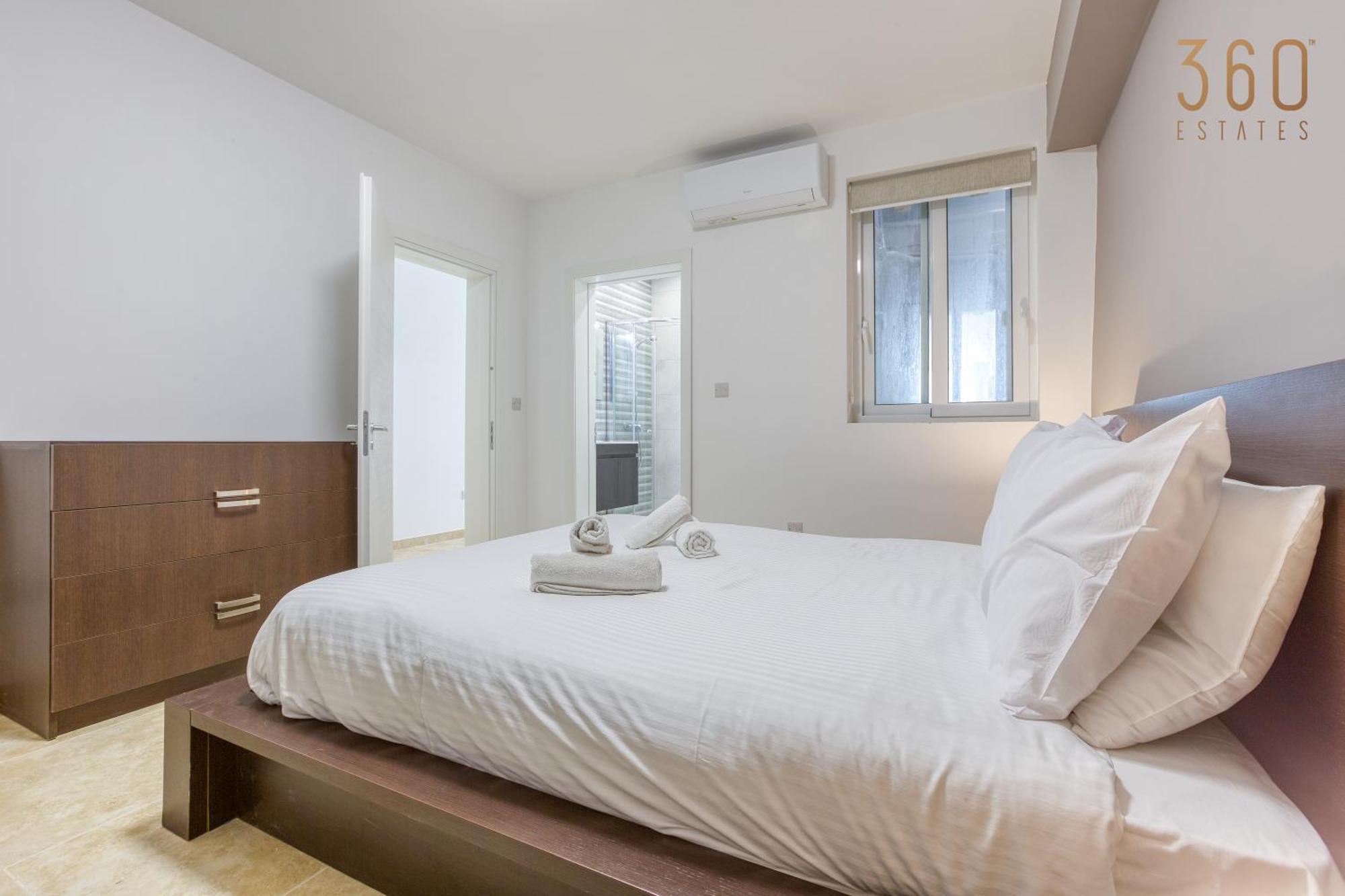 A Large, Fully Equipped 2br In By 360 Estates * Mellieha