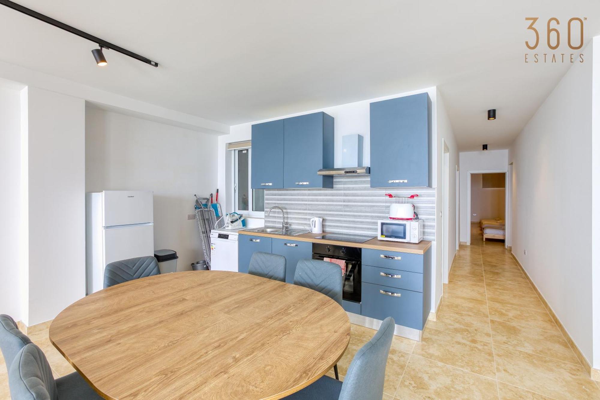 A Large, Fully Equipped 2br In By 360 Estates Apartment *