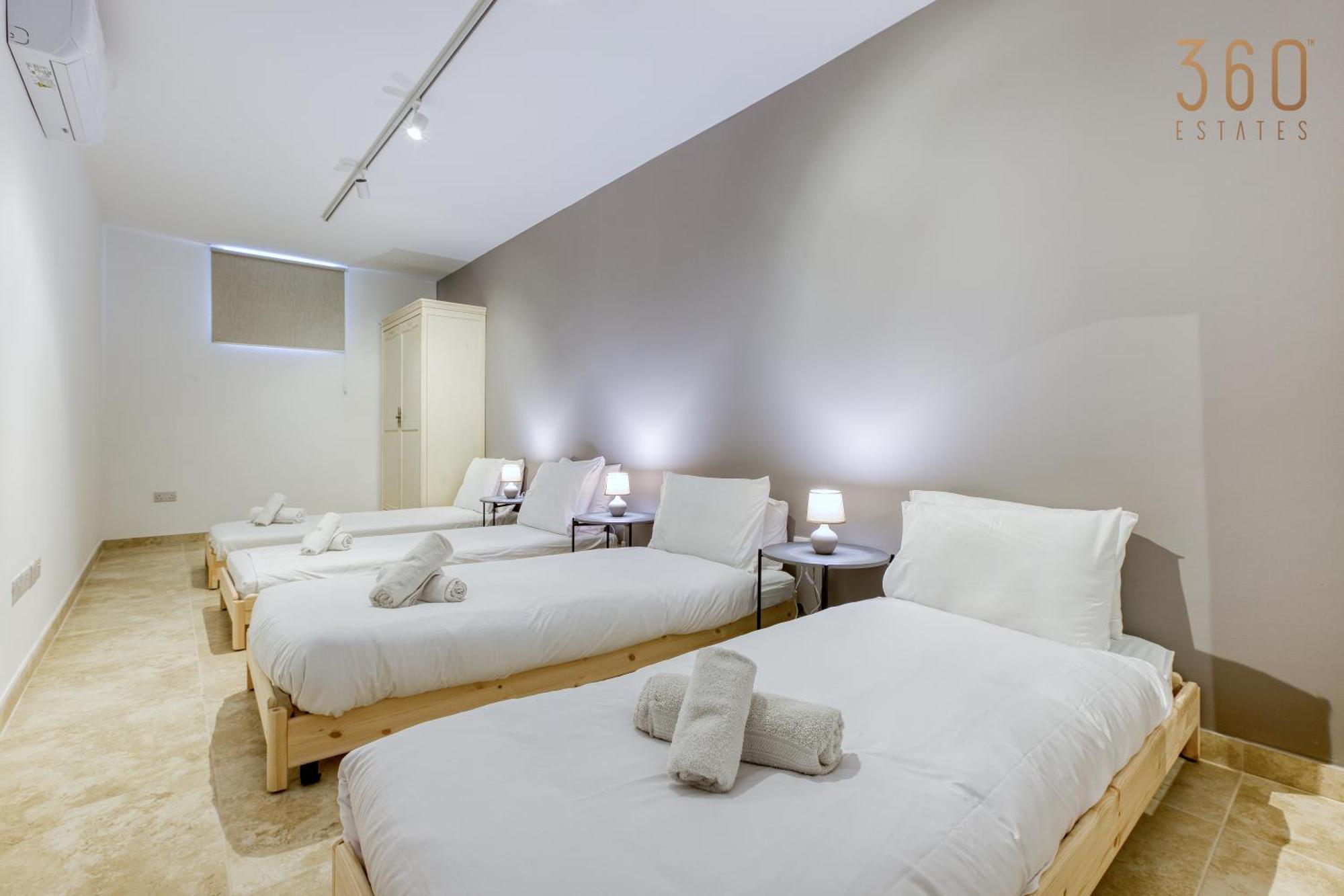 Apartment A Large, Fully Equipped 2br In By 360 Estates *